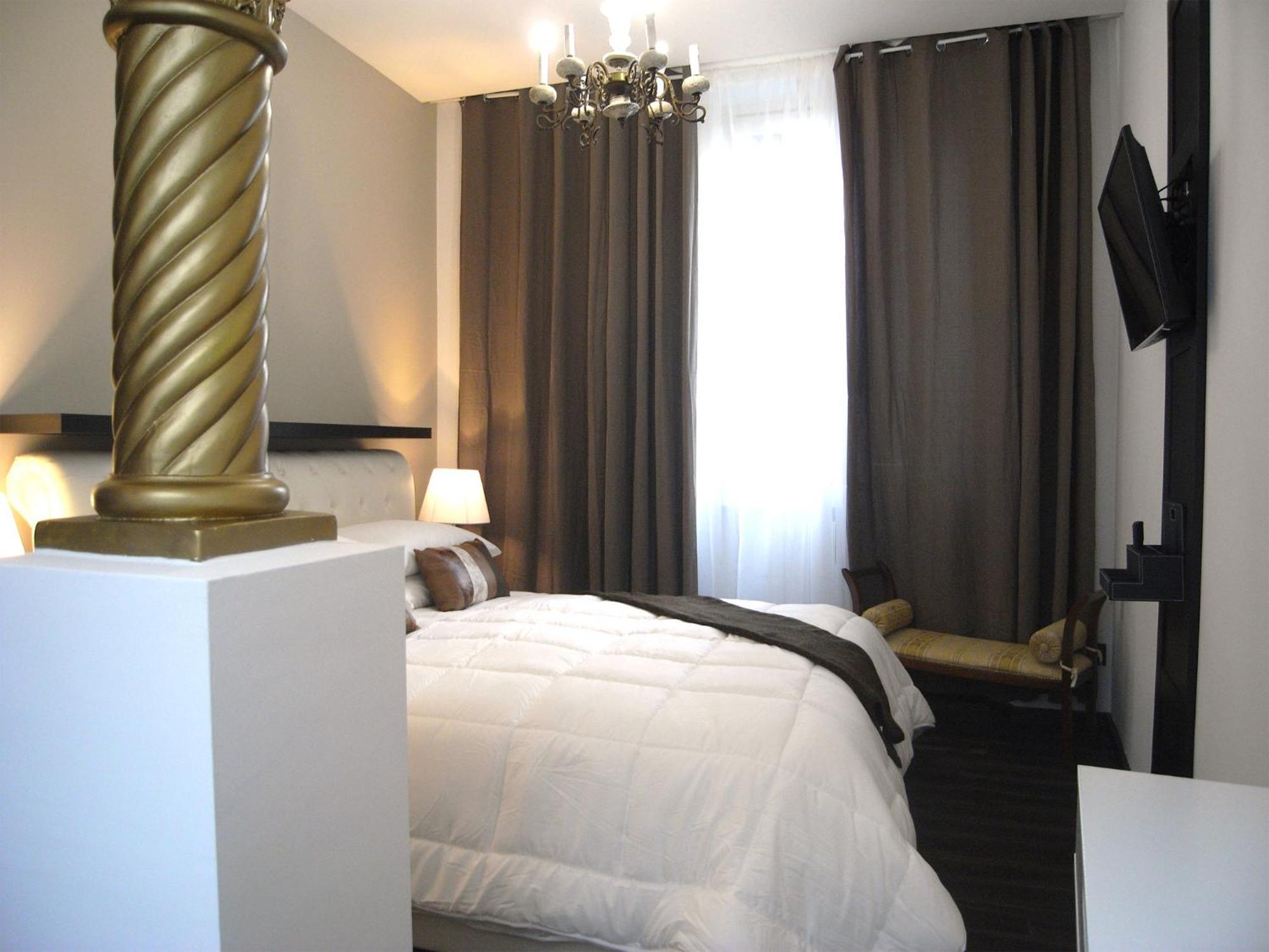 Dei Mercanti Apartahotel